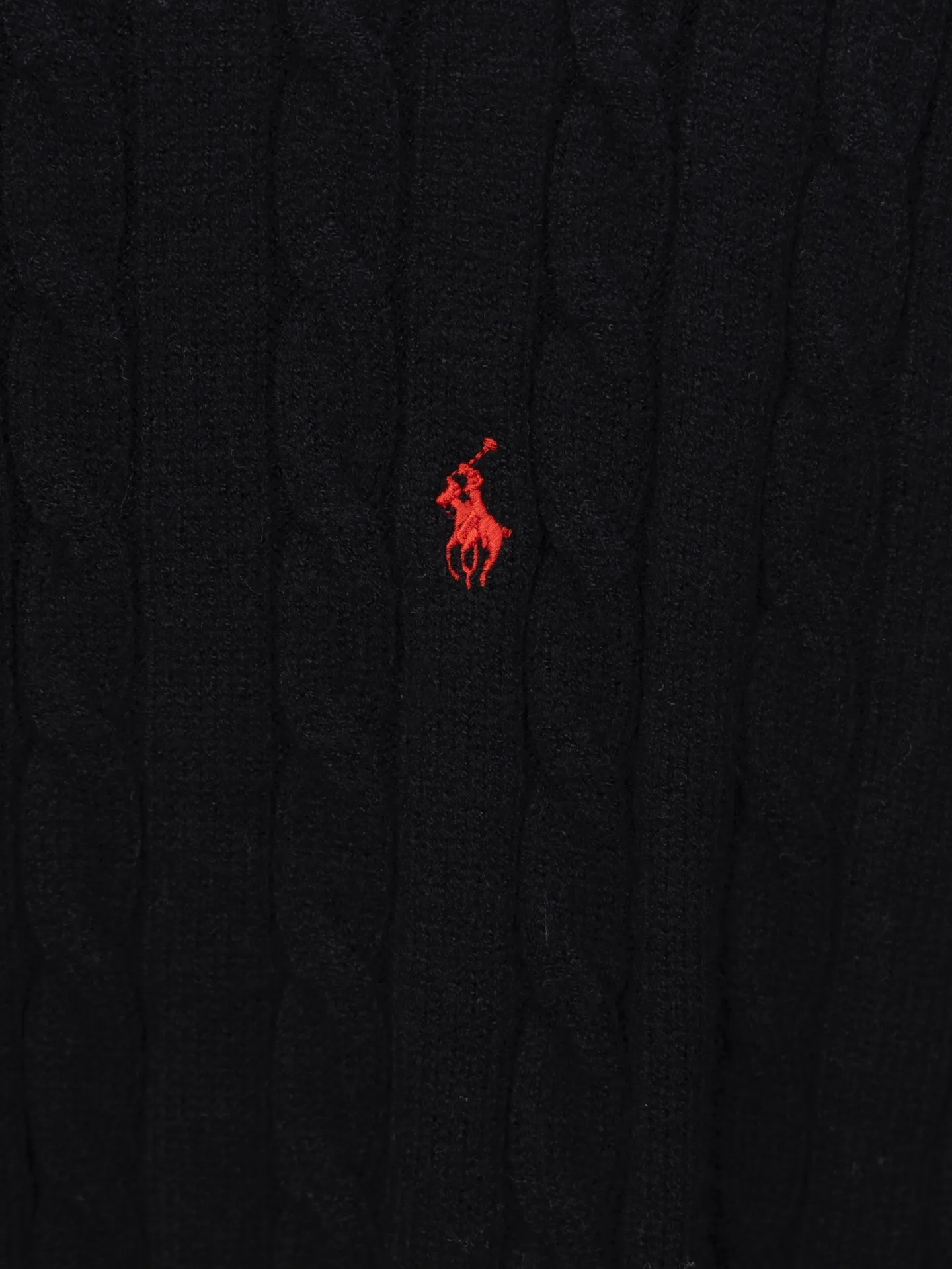 P230 Model No. J0132 Ralph Lauren classic pony embroidered stand-collar knitted sweater. Made of 400 cotton gauze fabric with clear lines. Original order customization 1:1 smooth and delicate lines. Better hand feel. Not easy to deform, not easy to shrink, not easy to fade. Maintains long-lasting beauty. Color Gray Black Size S-XL
